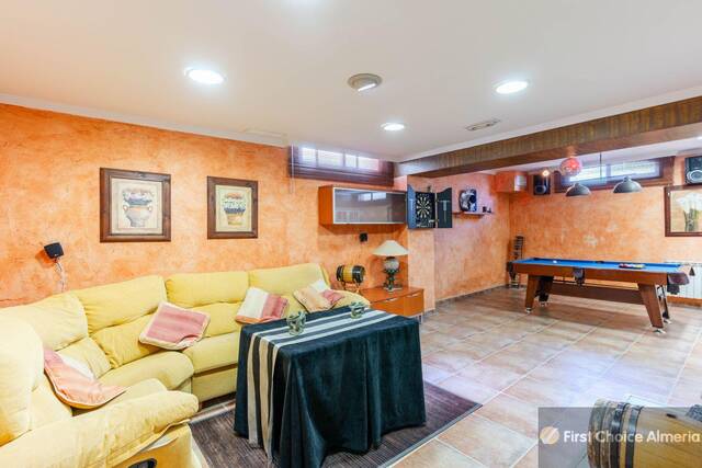 930-3279: Villa for Sale in Pulpi, Almería