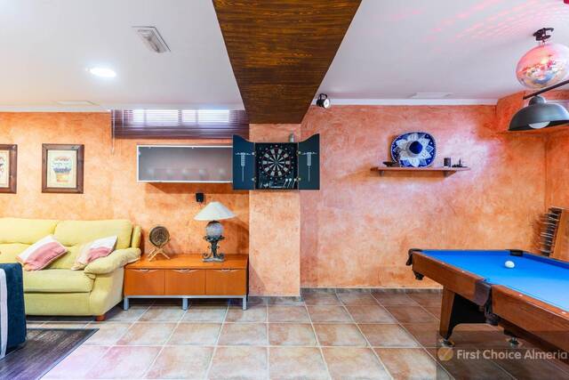 930-3279: Villa for Sale in Pulpi, Almería