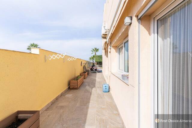 939-3294: Villa for Sale in Garrucha, Almería