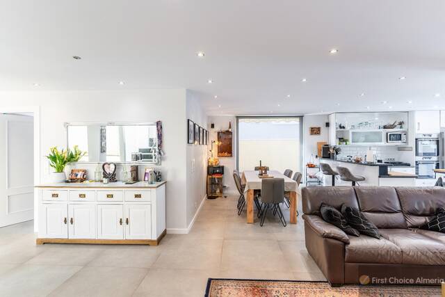 939-3294: Villa for Sale in Garrucha, Almería