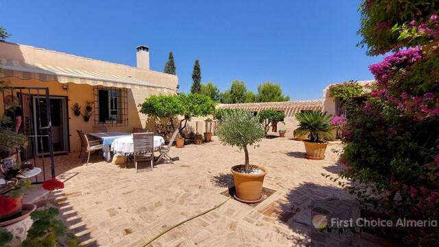 821-3156: Villa for Sale in Cuevas del Almanzora, Almería