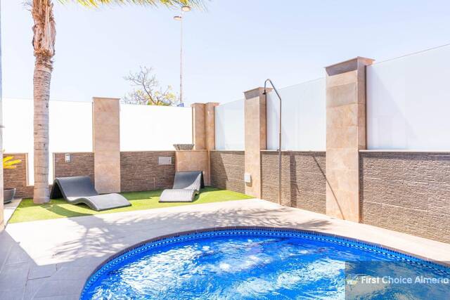 930-3279: Villa for Sale in Pulpi, Almería