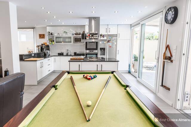 939-3294: Villa for Sale in Garrucha, Almería