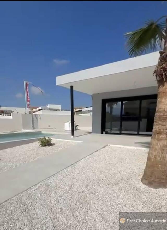 941-3289: Villa for Sale in Los Gallardos, Almería