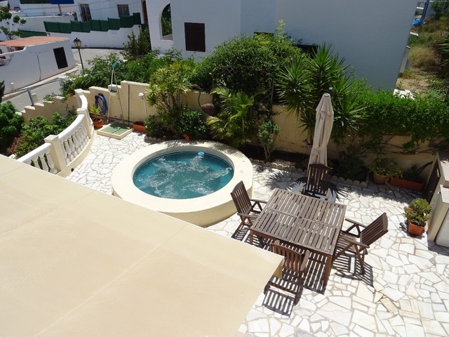 2400: Villa for Sale in Mojácar Playa, Almería