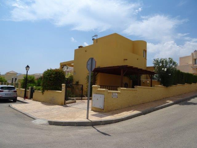 2415: Villa for Sale in Turre, Almería