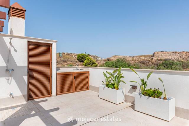 ME 2453: Villa for Sale in Vera Playa, Almería