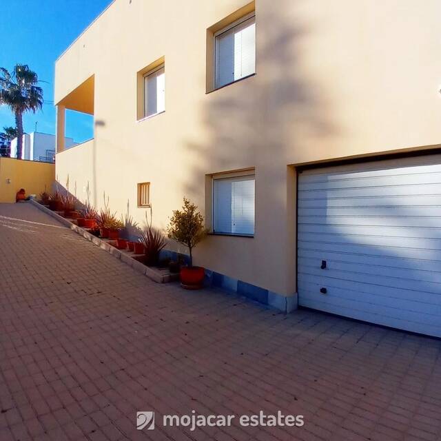 ME 2653: Villa for Sale in Vera Playa, Almería