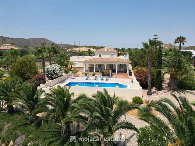 ME 2719: Villa for Sale in Los Gallardos, Almería