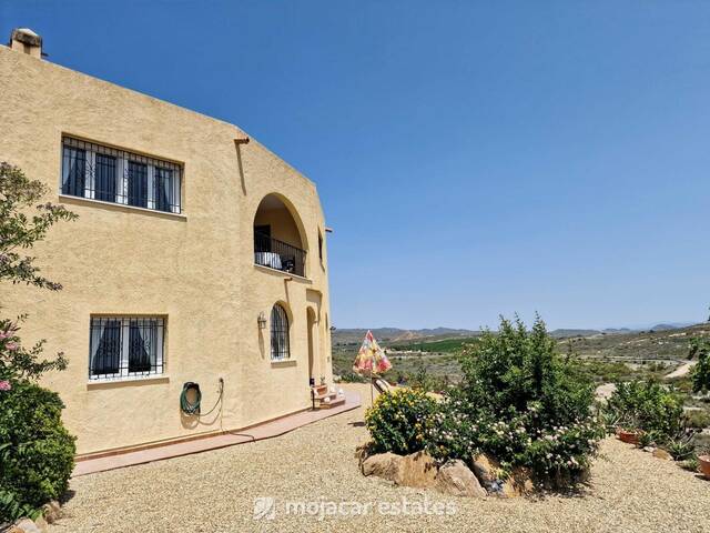ME 2718: Villa for Sale in Los Gallardos, Almería