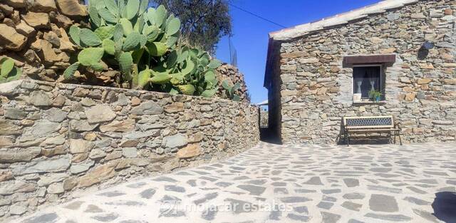 ME 2762: Country house for Sale in Laroya, Almería