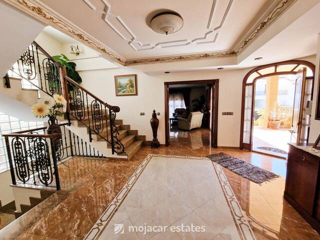 ME 2838: Villa for Sale in Huercal-Overa, Almería