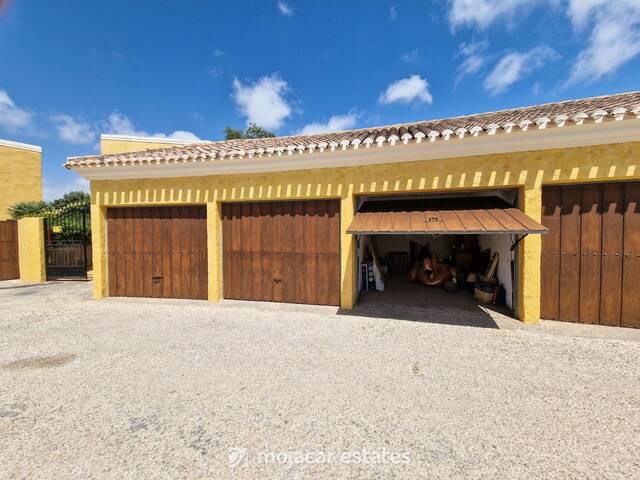 ME 2870: Villa for Sale in Palomares, Almería