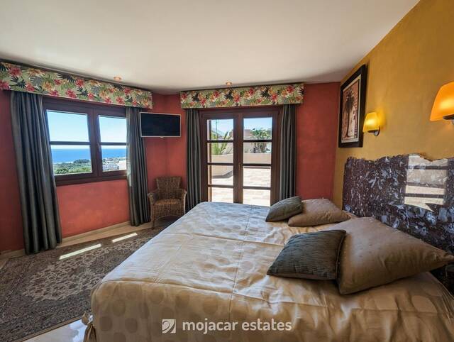 ME 2880: Villa for Sale in Mojácar, Almería