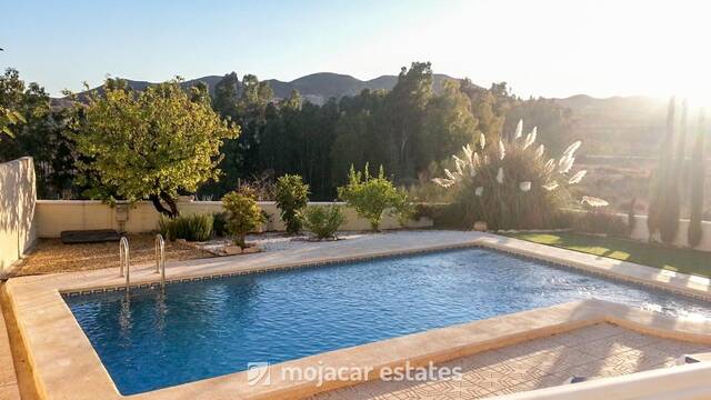 ME 2925: Villa for Sale in Sorbas, Almería