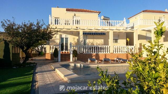 ME 2925: Villa for Sale in Sorbas, Almería