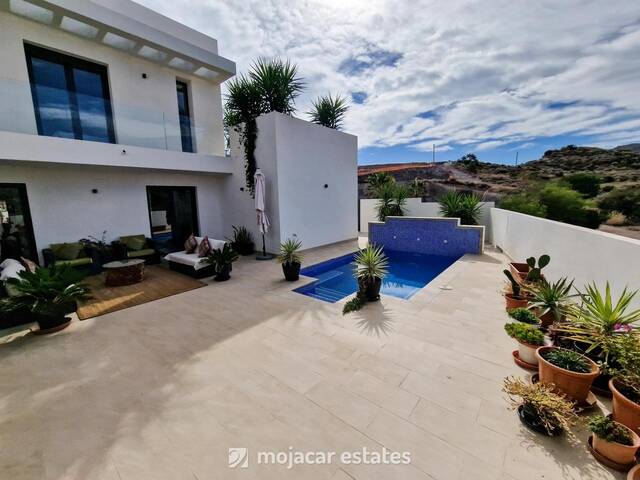 ME 2929: Villa for Sale in Mojácar, Almería