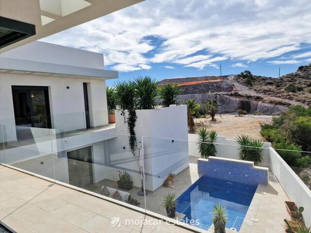 ME 2929: Villa for Sale in Mojácar, Almería