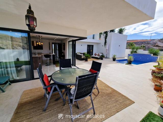 ME 2929: Villa for Sale in Mojácar, Almería