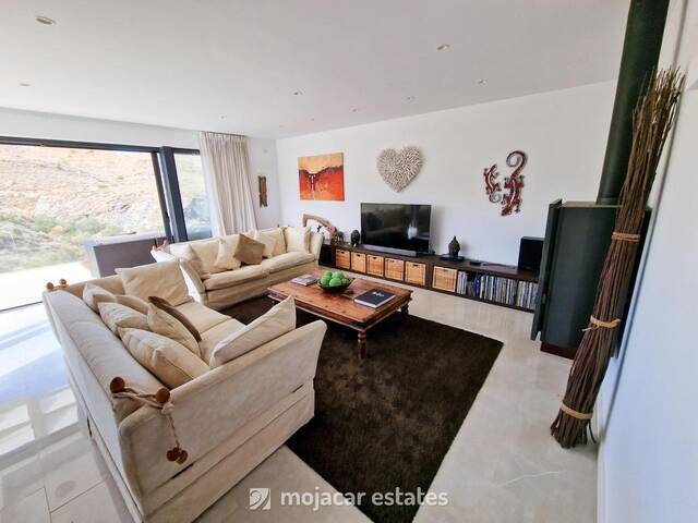 ME 2929: Villa for Sale in Mojácar, Almería