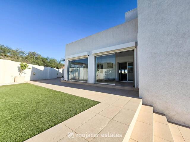 ME 2960: Villa for Sale in Mojácar, Almería