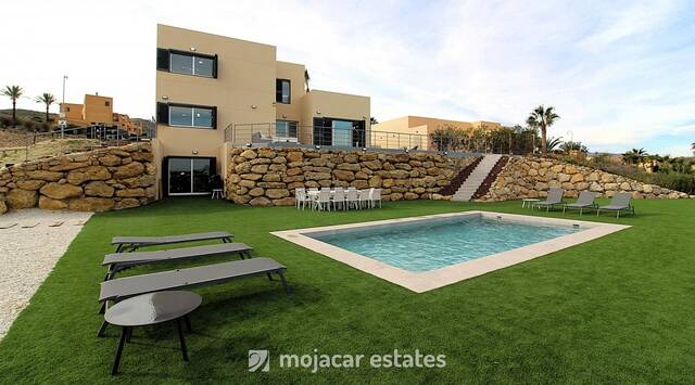 ME 2977: Villa for Sale in Vera, Almería