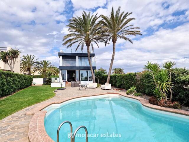 Villa in Vera Playa, Almería