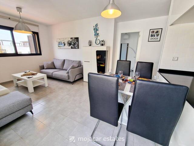 ME 3058: Apartment for Sale in Vera Playa, Almería