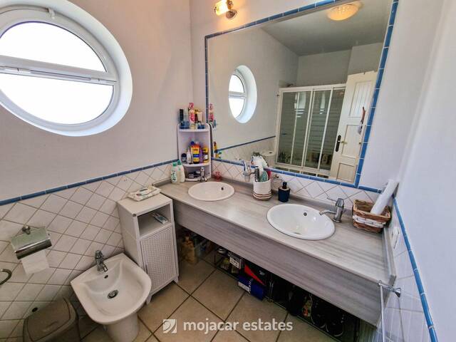 ME 1006: Villa for Rent in Vera Playa, Almería