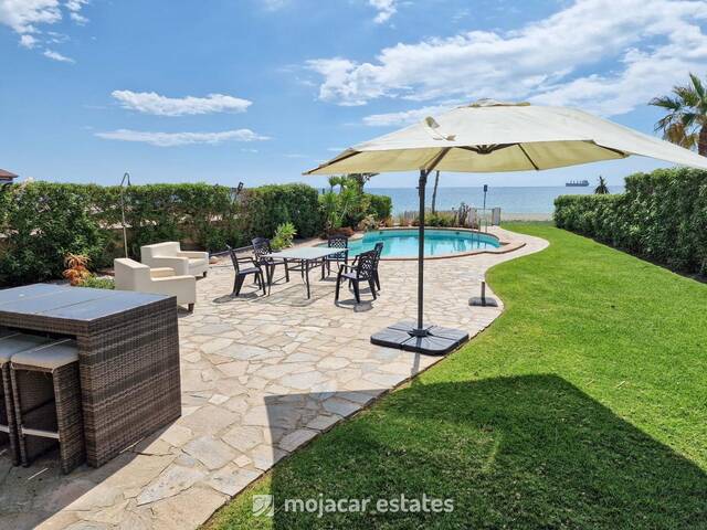 ME 1006: Villa for Rent in Vera Playa, Almería