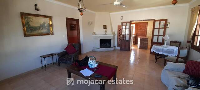 ME 3062: Villa for Sale in Los Gallardos, Almería