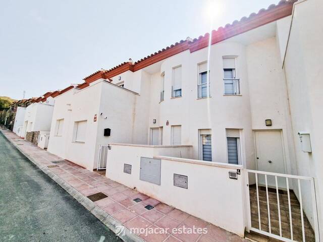 Town house in Guazamara, Almería