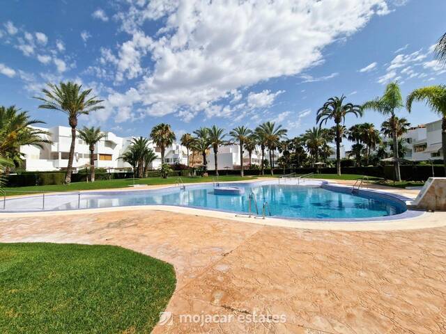 ME 3079: Apartment for Sale in Vera Playa, Almería