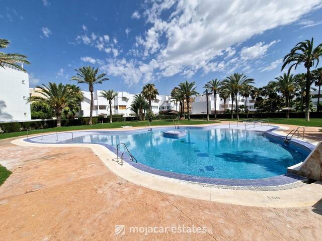 ME 3079: Apartment for Sale in Vera Playa, Almería