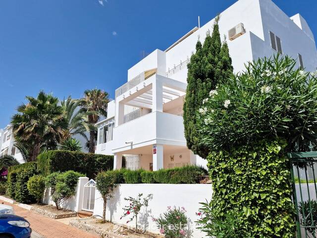 ME 3079: Apartment for Sale in Vera Playa, Almería