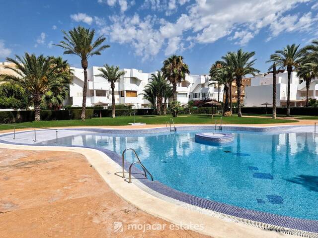 ME 3079: Apartment for Sale in Vera Playa, Almería