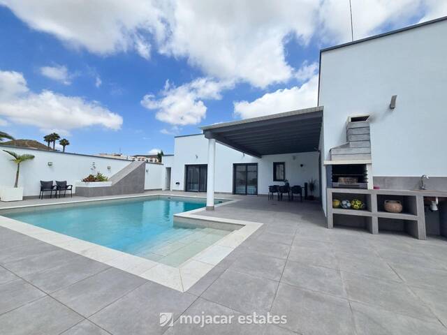 Villa in Carboneras, Almería