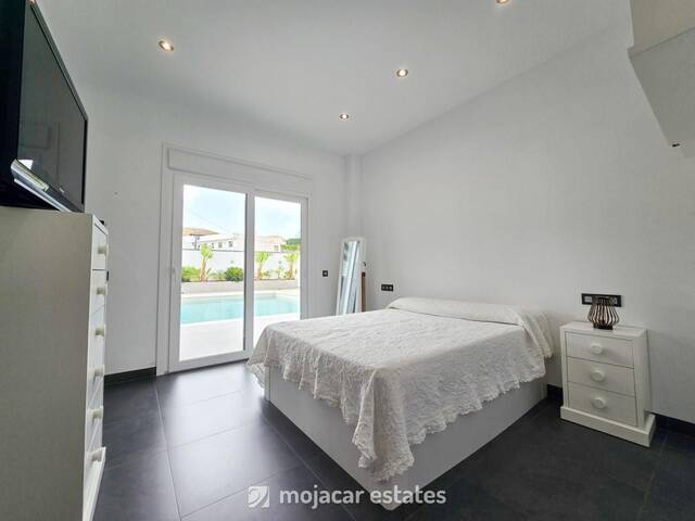 ME 3089: Villa for Sale in Carboneras, Almería