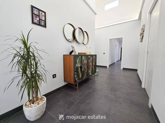 ME 3089: Villa for Sale in Carboneras, Almería