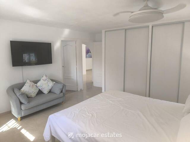 ME 3095: Villa for Sale in Las Cunas, Almería