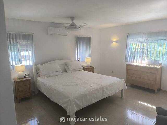 ME 3095: Villa for Sale in Las Cunas, Almería