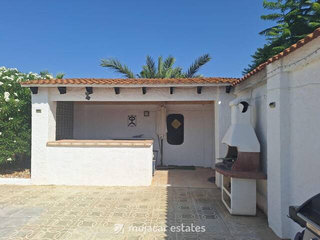 ME 3095: Villa for Sale in Las Cunas, Almería