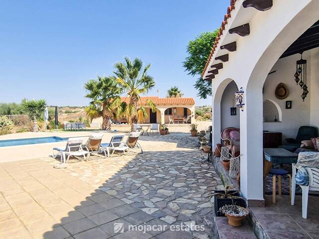 4 Bedroom Villa in Turre