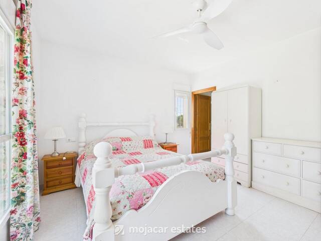 ME 3104: Villa for Sale in Turre, Almería