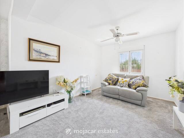 ME 3104: Villa for Sale in Turre, Almería