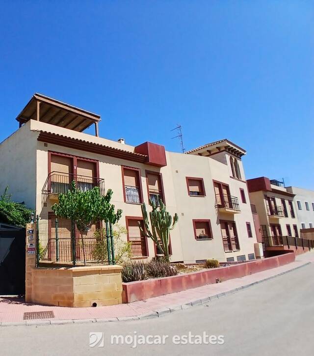 ME 3105: Apartment for Sale in Palomares, Almería