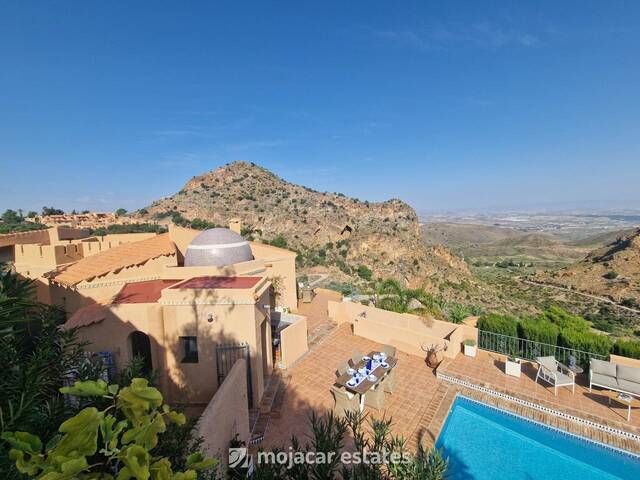 ME 3133: Villa for Sale in Turre, Almería
