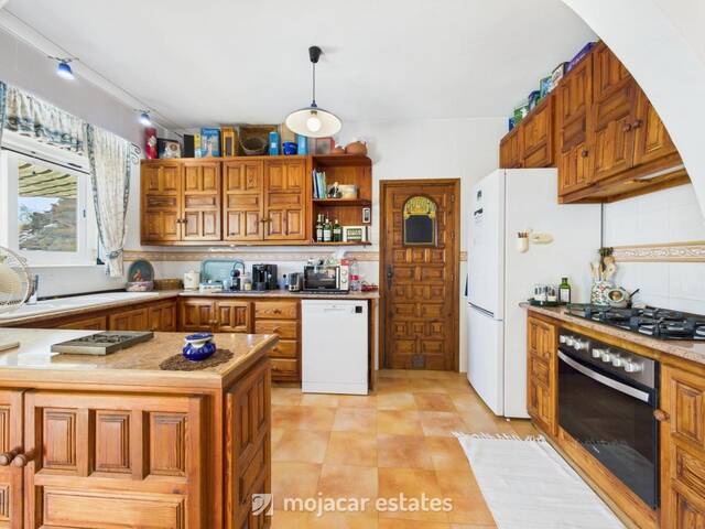 ME 3142: Villa for Sale in Mojácar, Almería