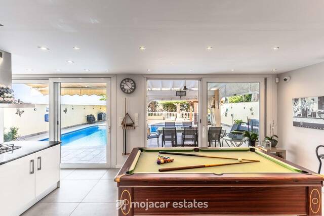 ME 3149: Villa for Sale in Garrucha, Almería