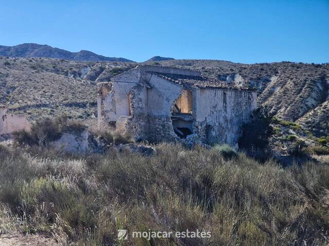 ME 3154: Land for Sale in Sorbas, Almería